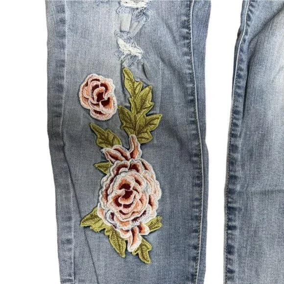 A.N.A Women's Size 10 Blue Light Wash Rose Embellished Distressed Stretch Jeans - Picture 6 of 8